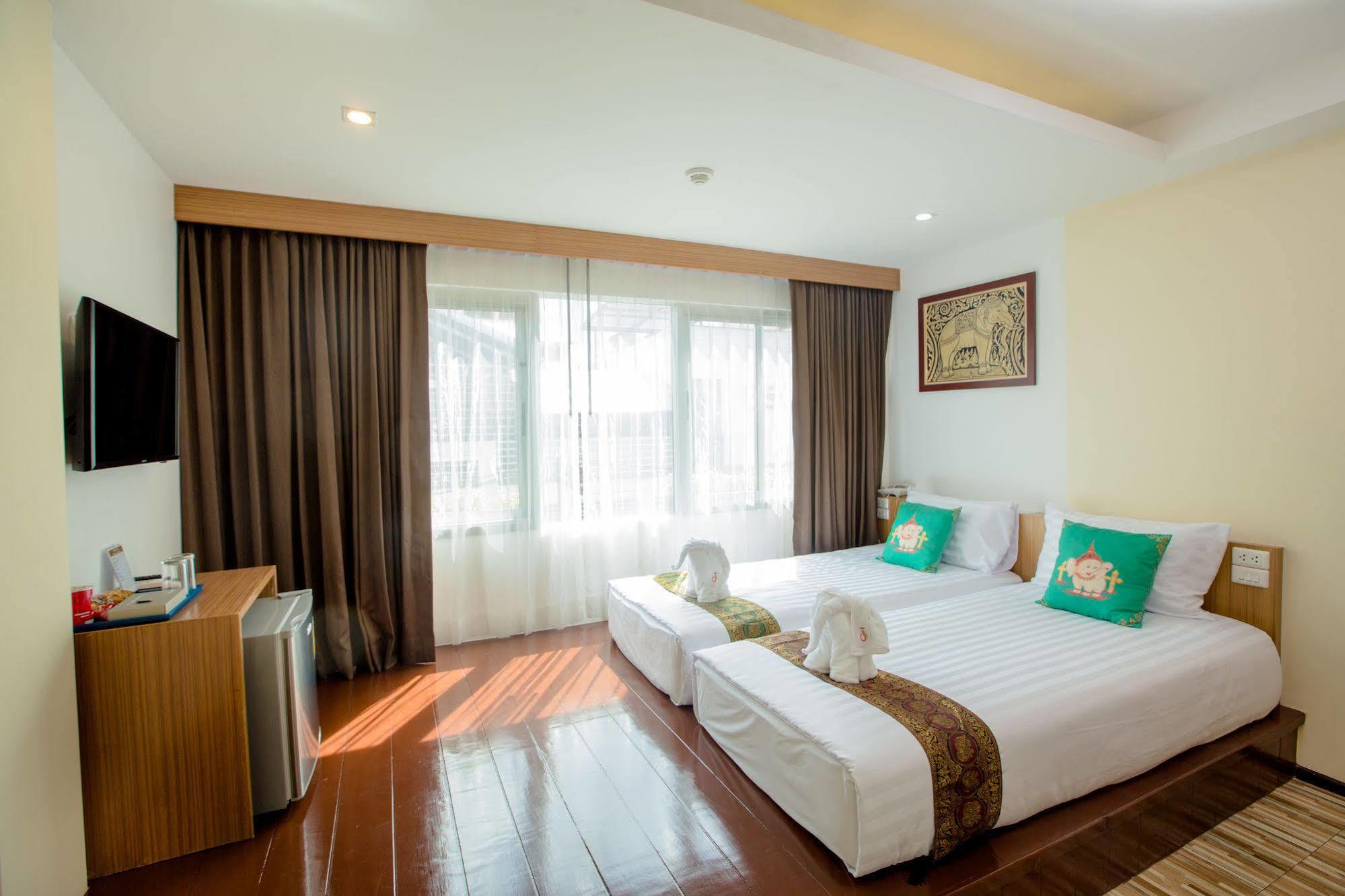 Patong Landmark Hotel Экстерьер фото