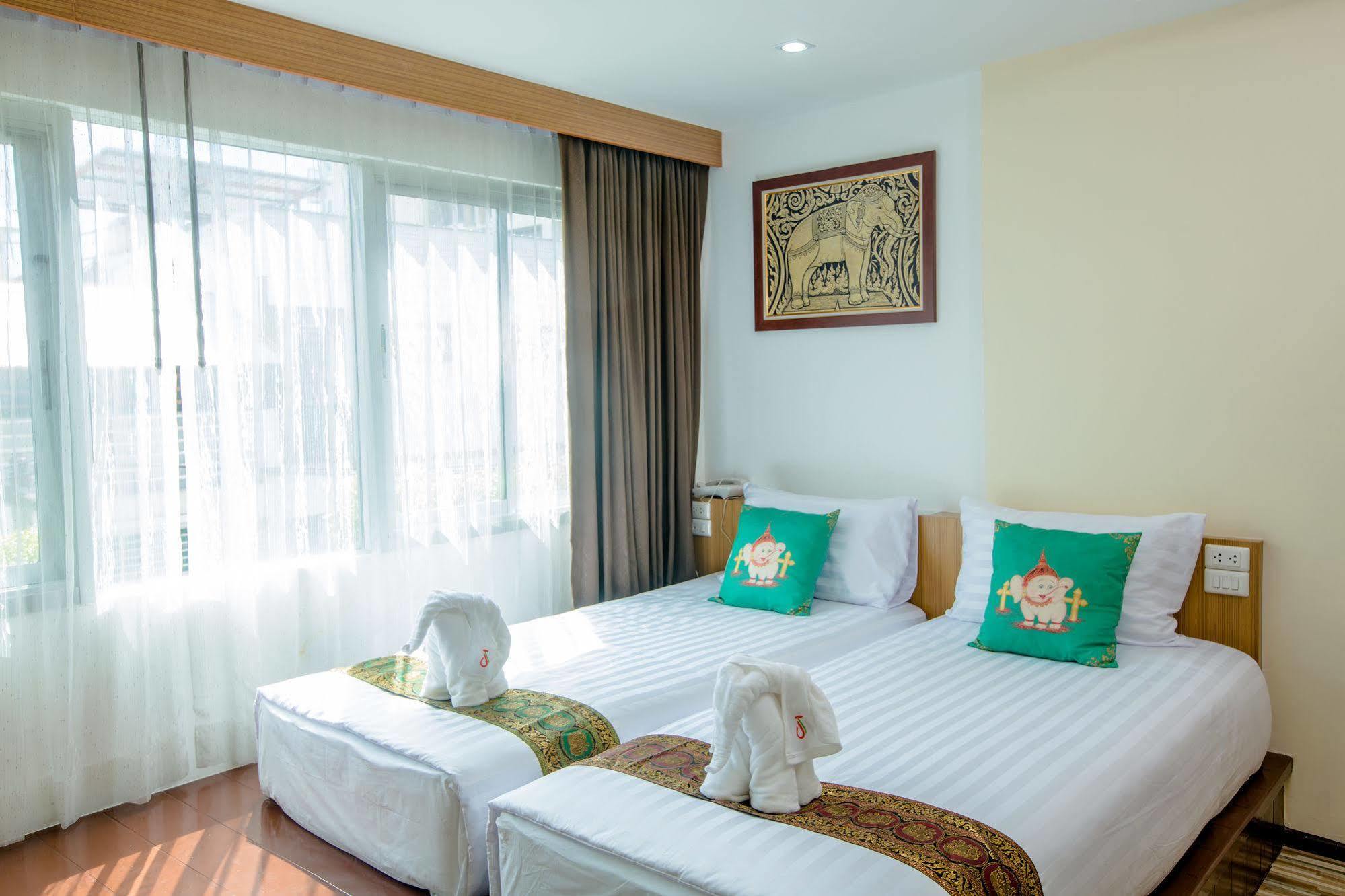 Patong Landmark Hotel Экстерьер фото