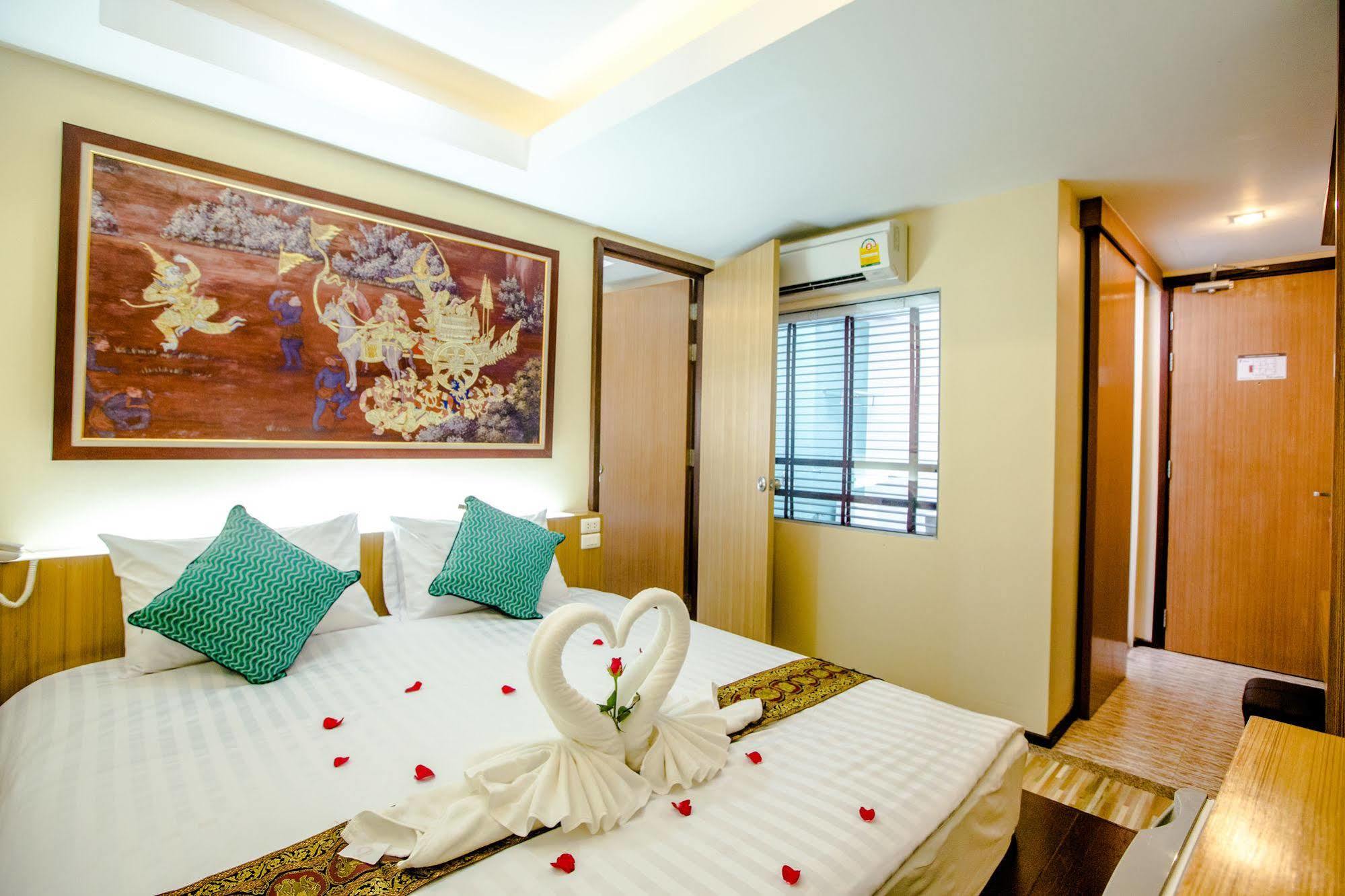 Patong Landmark Hotel Экстерьер фото